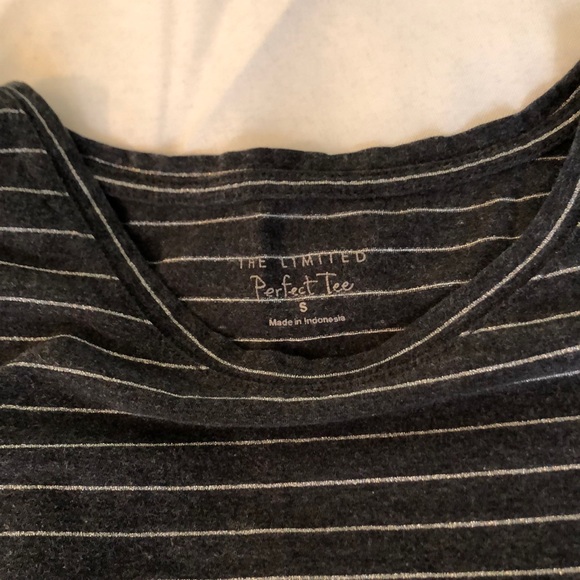 🛍 DONATED TheLimited | Perfect Tee Long Sleeve - Picture 3 of 5